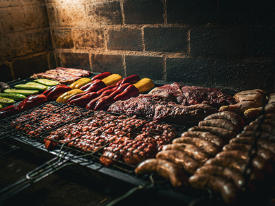 BBQ vlees in Hoeven 